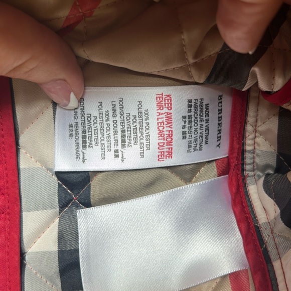 Burberry Girls 5y Quilted Barn Jacket - Picture 4 of 6